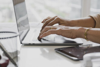 DSO à 65 jours : les PME françaises ont-elles les bons outils pour encaisser plus vite ?